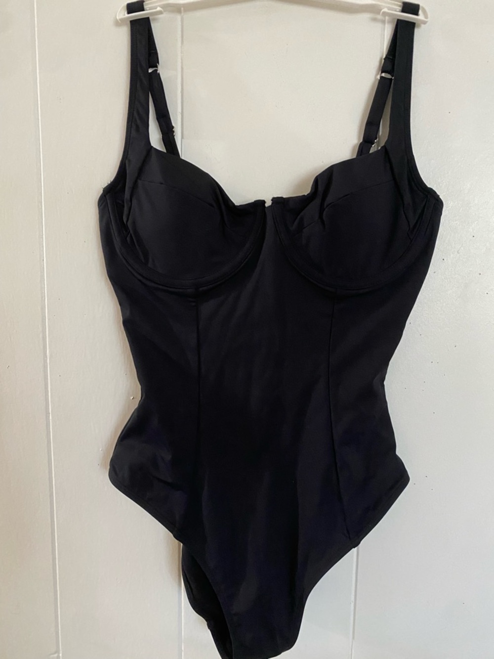 Cupshe Black One-Piece Swimsuit with Underwire